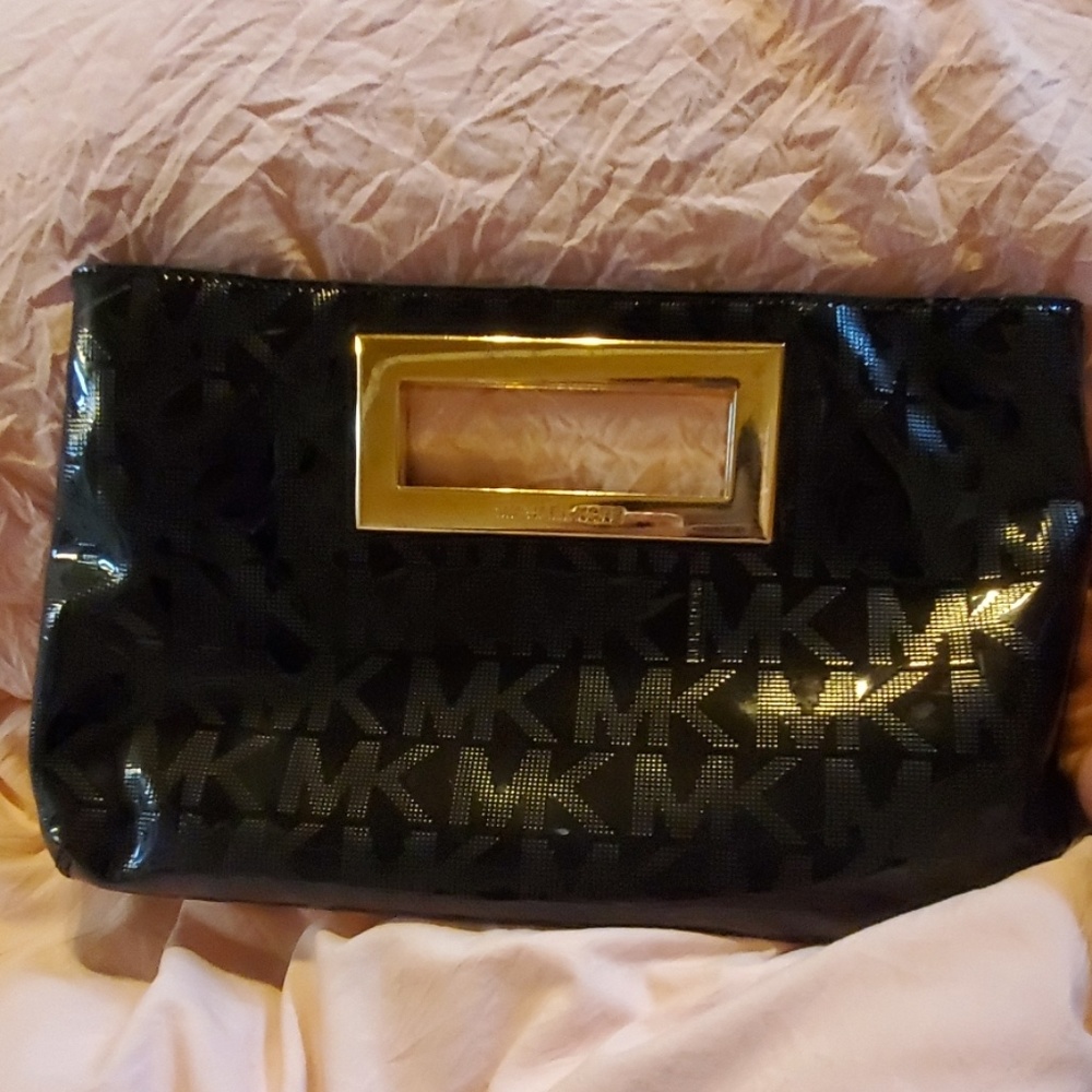 Michael Kors Clutch w/ handle